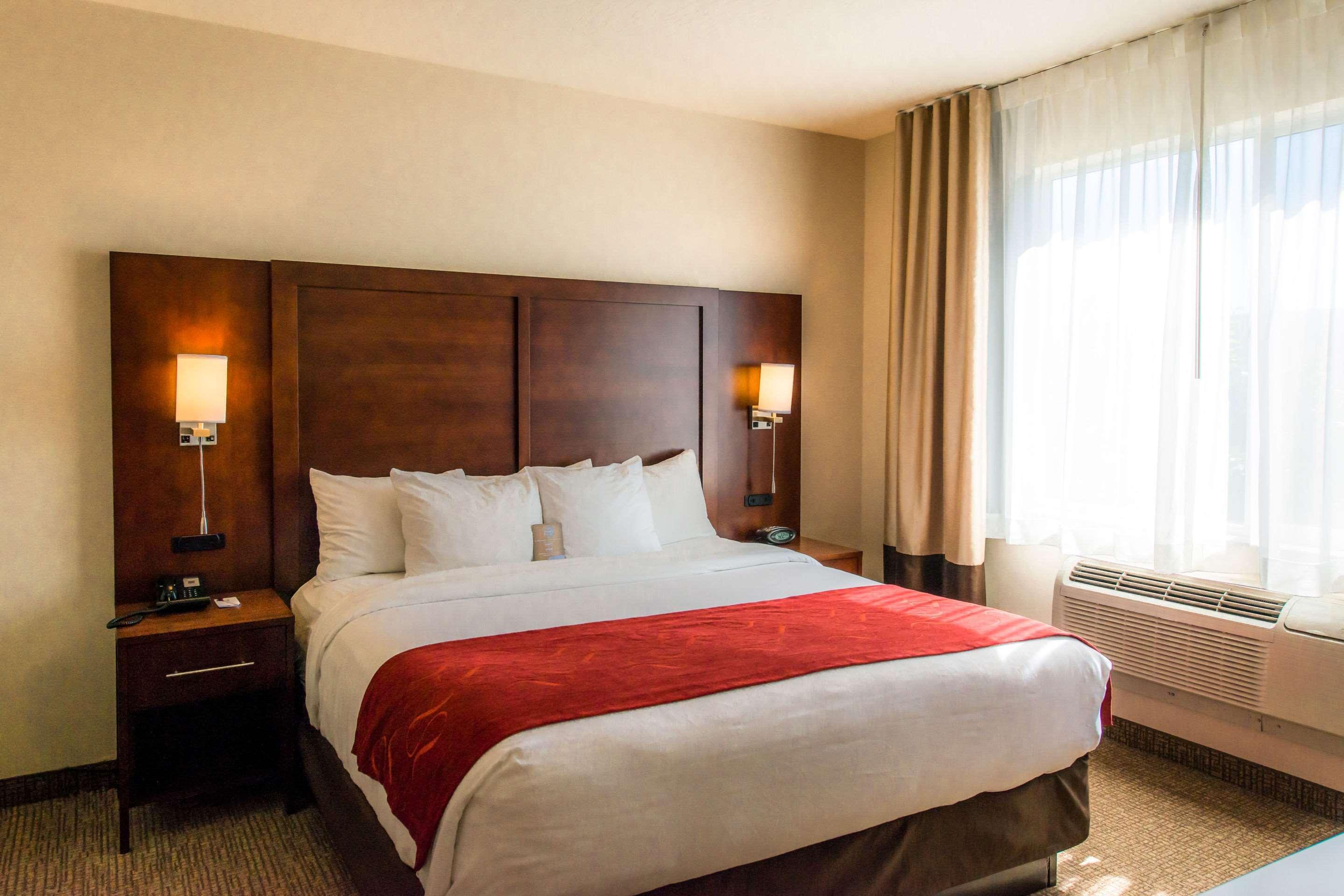 Comfort Suites Springfield-Eugene Экстерьер фото