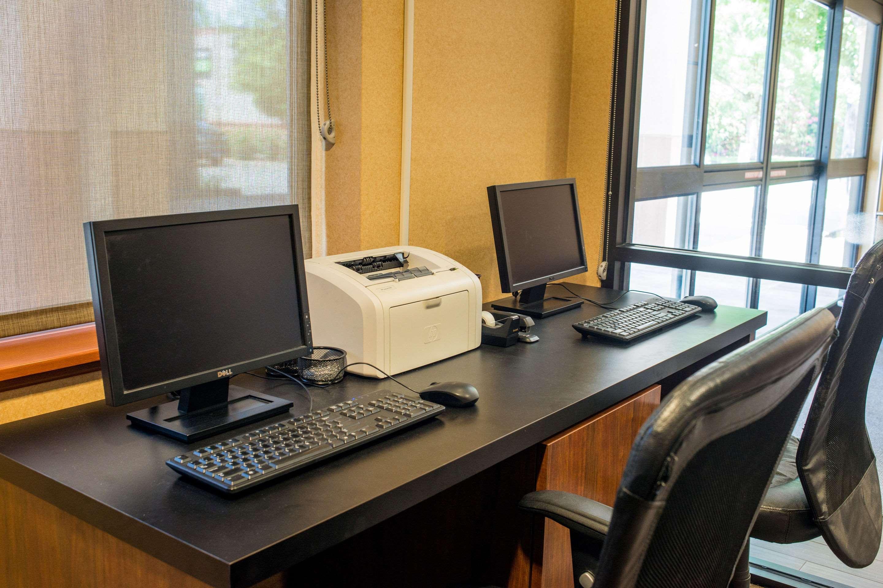 Comfort Suites Springfield-Eugene Экстерьер фото