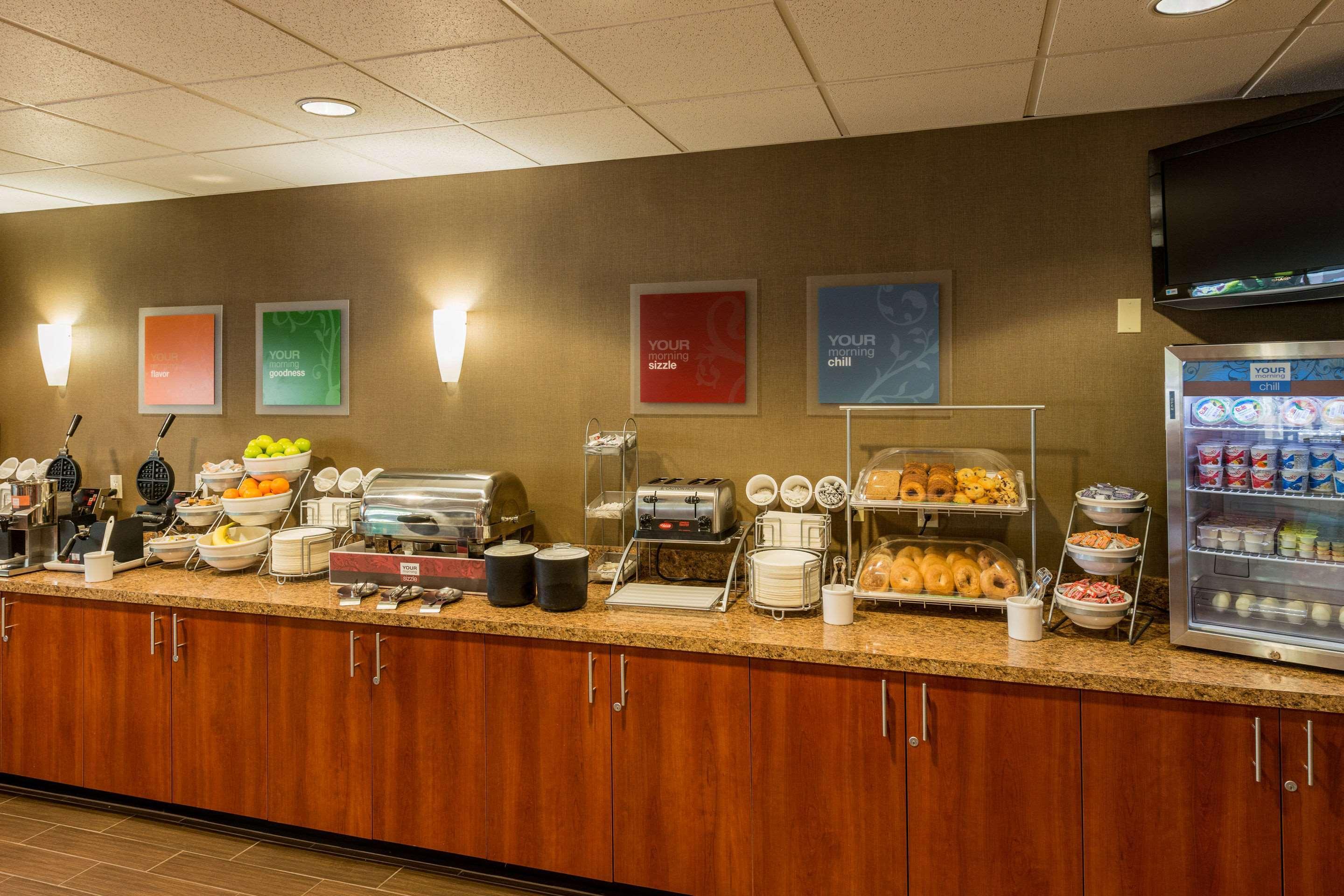 Comfort Suites Springfield-Eugene Экстерьер фото