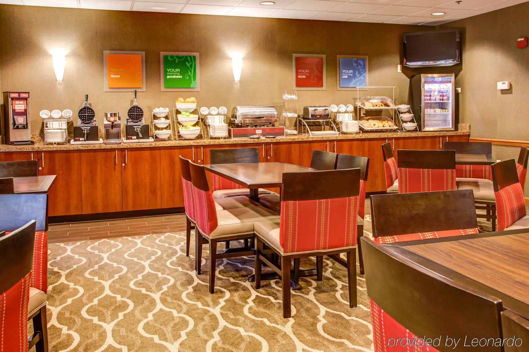 Comfort Suites Springfield Riverbend Medical Экстерьер фото